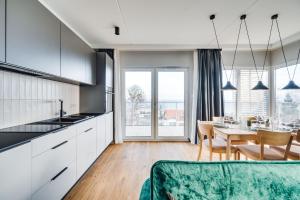 Dapur atau dapur kecil di ReVital Mechelinki Premium by Homeprime