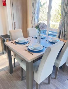 Posezení v ubytování Jasmine Corner - entertainment passes included - message for longer stays