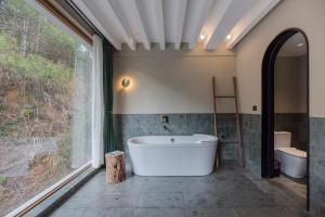 Phòng tắm tại Shanyu Life Huangshan Design Hotel
