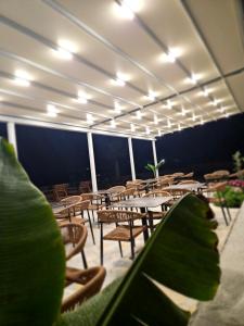 Ресторан / где поесть в Villa Tonia Livadh Himare
