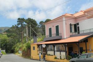 Hoone, kus apartement asub +18 fotot