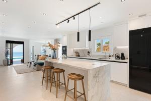 Η κουζίνα ή μικρή κουζίνα στο Villa Clery Algarrobo