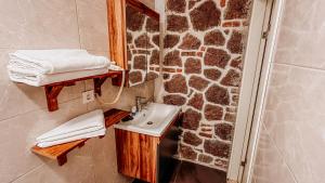 A bathroom at L'Agora Old Town Hotel & Bazaar Még 37 kép