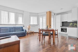 Η κουζίνα ή μικρή κουζίνα στο TRA48 - Loreto - Central - Terrace -