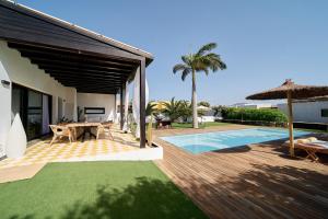 The swimming pool at or close to UNIQUE Homes Lajares - Only Adults