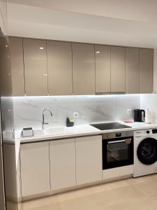 Η κουζίνα ή μικρή κουζίνα στο Myraẽ Living