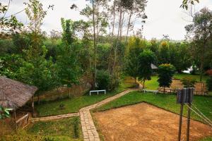En hage utenfor Andasibe Sifaka Lodge