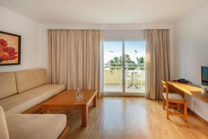 A seating area at Cabot Cap de Mar Spa