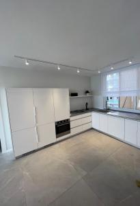 Kuchyň nebo kuchyňský kout v ubytování Beachfront Breeze Vacation + 1 fotografie