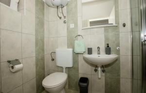 Koupelna v ubytování Apartments Kordić + 37 fotografií