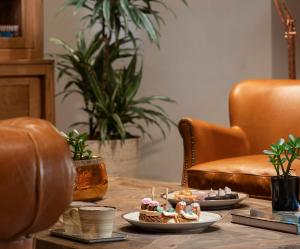 Posezení v ubytování Crowne Plaza Florya Istanbul by IHG + 37 fotografií