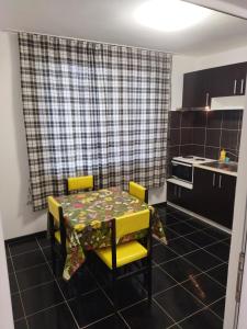Η κουζίνα ή μικρή κουζίνα στο Emona 5 floor 3