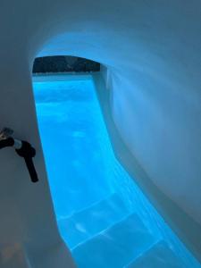 Bazén v ubytování Argy's Luxury Caves nebo v jeho okolí