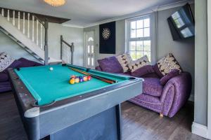 Bàn bi-da tại Hopkins Retreat Farm - 5 Bedroom House - Swansea