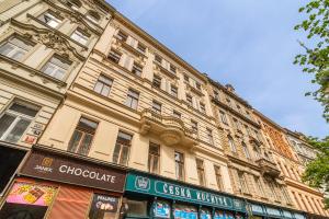 Budova, v ktorej sa apartmán nachádza