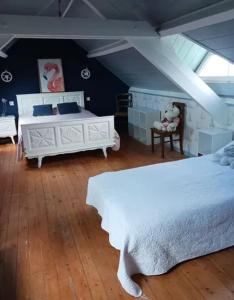 Gallery image of Maison avec jardin à Réville, 80 m², 6 personnes in Réville +4 photos