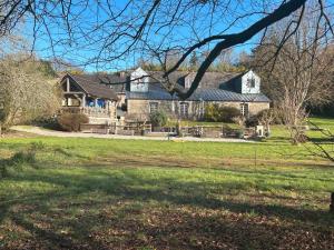 CléguérecにあるGites Les Hibouxの庭付き畑の大家