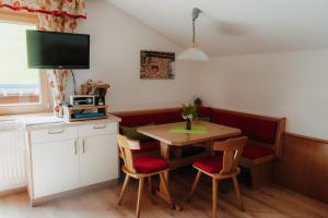 Kuchyňa alebo kuchynka v ubytovaní Spreitzhof - Appartements