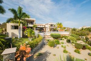 an aerial view of a house with a garden at Villa de Suenos by Cabo Villas in San José del Cabo