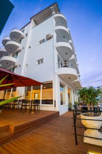 Balkón nebo terasa v ubytování ALNES HOTEL