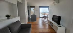 Μια τηλεόραση ή/και κέντρο ψυχαγωγίας στο Casa Azul