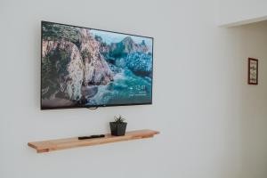 Et tv og/eller underholdning på Hol Gok Patagonia