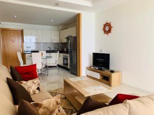 A cozinha ou cozinha compacta de Atlas Ocean View Vue Mer Directe