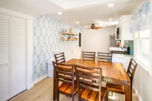 Gallery image of Wildwood Group Retreat 2 Blocks to Boardwalk! in Wildwood +18 photos