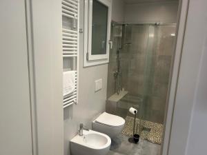 Koupelna v ubytování B&B Relax Rooms - Villa Murari Brà