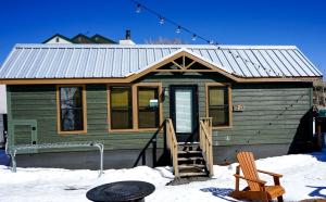 Το κτήριο όπου στεγάζεται  η παραθεριστική κατοικία +6 φωτογραφίες