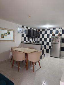 Kuchyň nebo kuchyňský kout v ubytování Apto moderno con comodidad total