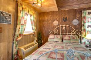 Φωτογραφία από το άλμπουμ του Romantic Escape in Greers Ferry Less Than 1 Mi to Lake σε Higden