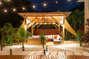 Gallery image of 7BR Villa with Pool, Cold Plunge, and Prime Location in Santa Teresa Beach