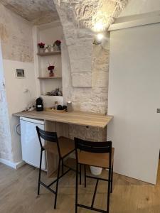 Una cocina o cocineta en Dimora Lapis