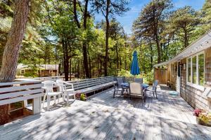 Κήπος έξω από το The Woodland Cottage