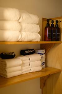 Φωτογραφία από το άλμπουμ του Lake Front Cabins σε June Lake