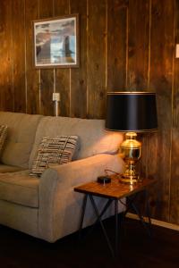 Φωτογραφία από το άλμπουμ του Lake Front Cabins σε June Lake