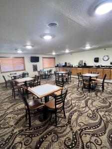 Εστιατόριο ή άλλο μέρος για φαγητό στο Serena Inn & Suites