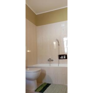 A bathroom at Casa Caterina - Riva di Solto - Iseo Lake