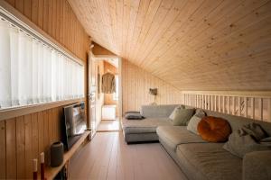 Χώρος καθιστικού στο VillaView Cabin