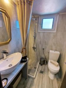 Ένα μπάνιο στο Sunrise Suite