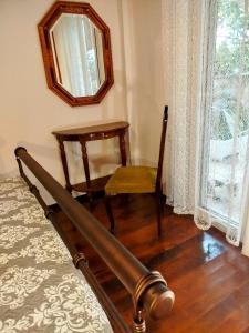 Φωτογραφία από το άλμπουμ του Athina's Mon Repo Apartment σε Ανάληψη