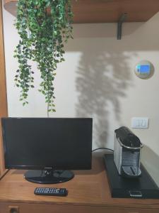 A television and/or entertainment centre at Marconi House