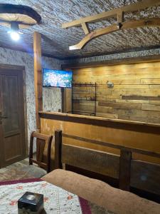 Et tv og/eller underholdning på Xrchit (Խրճիթ)