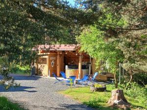 Κήπος έξω από το Gîte 12 personnes en pleine nature Bain, Sauna, Kota