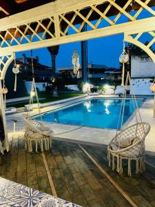 Πισίνα στο ή κοντά στο Villa LUCREZIA