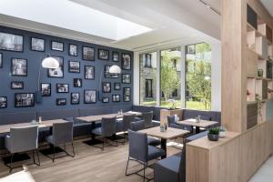 Hampton By Hilton Potsdam Babelsberg的休息区