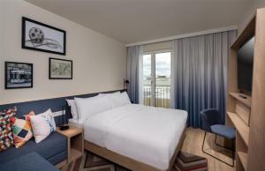 Hampton By Hilton Potsdam Babelsberg的休息区