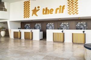 The Rif At Mangrove Beach Corendon Curacao All-Inclusive, Curio by Hilton tesisinde lobi veya resepsiyon alanı