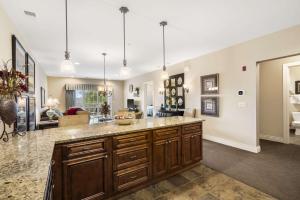 Gambar di galeri bagi Branson Hills Getaway - Sleeps 6 di Branson +17 gambar